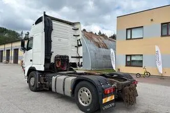 Volvo FH440, 324 kW, дизель, автомат