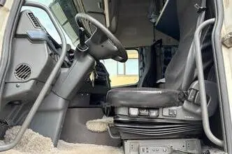 Volvo FH440, 324 kW, дизель, автомат