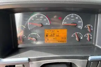 Volvo FH440, 324 kW, дизель, автомат