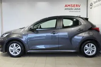 Toyota Yaris, 1.5, 68 kW, hybrid, automatic, front-wheel drive