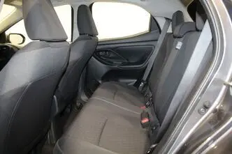 Toyota Yaris, 1.5, 68 kW, hybrid, automatic, front-wheel drive