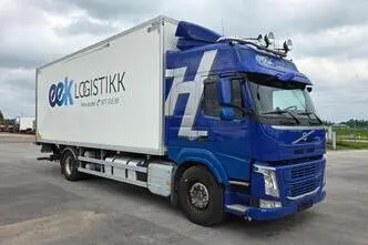 Volvo FM330 4X2, 250 kW, дизель, автомат