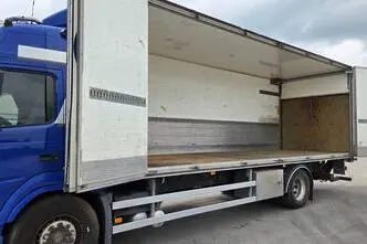 Volvo FM330 4X2, 250 kW, дизель, автомат