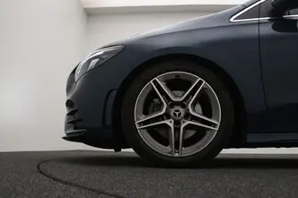 Mercedes-Benz B 200, 1.3, 120 kW, бензин, автомат, передний привод