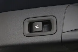 Mercedes-Benz B 200, 1.3, 120 kW, бензин, автомат, передний привод