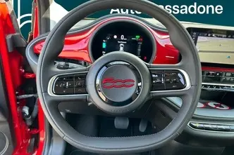 Fiat 500e, 87 kW, elekter, automaat, esivedu