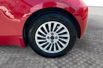 Fiat 500e, 87 kW, elekter, automaat, esivedu