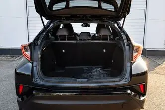 Toyota C-HR, 1.8, 90 kW, petrol, automatic, front-wheel drive