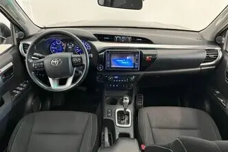 Toyota Hilux, 2.4, 110 kW, дизель, автомат, полный привод