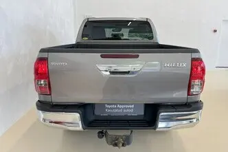 Toyota Hilux, 2.4, 110 kW, дизель, автомат, полный привод