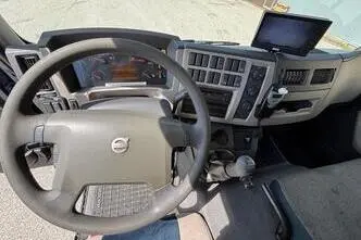 Volvo FL240 + LIFT, 177 kW, дизель, механическая
