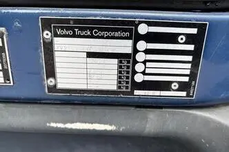 Volvo FL240 + LIFT, 177 kW, дизель, механическая