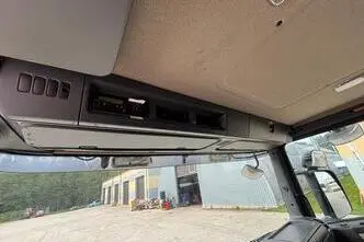 Scania P400, 294 kW, дизель, автомат