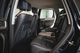 Volkswagen Touareg, 3.0, 180 kW, дизель, автомат, полный привод
