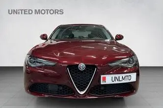 Alfa Romeo Giulia, 2.0, 147 kW, бензин, автомат, задний привод
