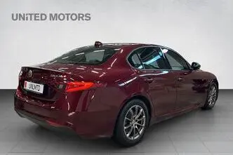 Alfa Romeo Giulia, 2.0, 147 kW, бензин, автомат, задний привод