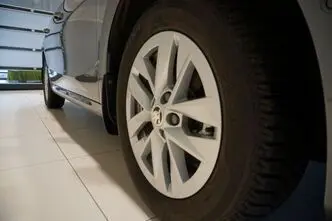Škoda Fabia, 1.0, 81 kW, бензин, автомат, передний привод