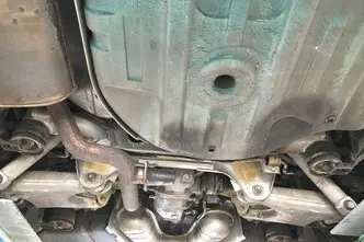 BMW 523, бензин, автомат, задний привод
