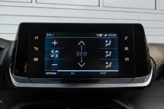 Peugeot 208, 1.2, 74 kW, bensiin, automaat, esivedu