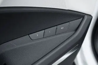 Audi Q8 e-tron, 300 kW, электричество, механическая, полный привод