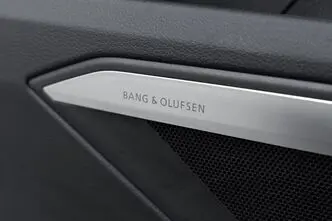 Audi Q8 e-tron, 300 kW, электричество, механическая, полный привод