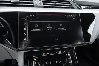 Audi Q8 e-tron, 300 kW, электричество, механическая, полный привод