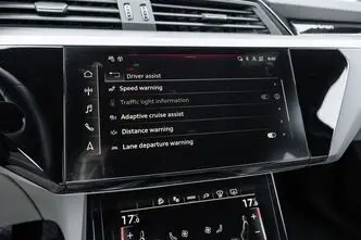 Audi Q8 e-tron, 300 kW, электричество, механическая, полный привод