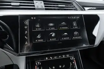 Audi Q8 e-tron, 300 kW, электричество, механическая, полный привод