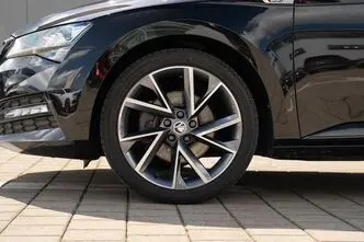 Škoda Superb, 1.4, 160 kW, plug-in hybrid, automatic, front-wheel drive