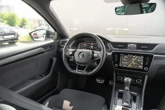 Škoda Superb, 1.4, 160 kW, plug-in hybrid, automatic, front-wheel drive