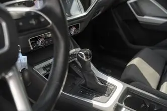 Audi Q3, 2.0, 110 kW, дизель, автомат, полный привод