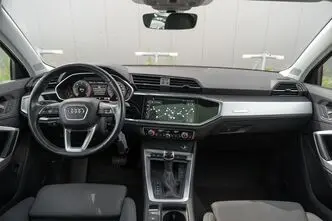Audi Q3, 2.0, 110 kW, дизель, автомат, полный привод