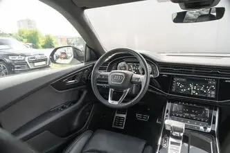 Audi Q8, 3.0, 210 kW, дизель, автомат, полный привод