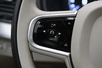 Volvo XC90, 2.0, 223 kW, plug-in hybrid, automatic, front-wheel drive