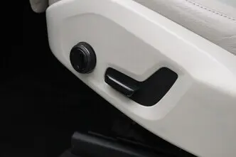 Volvo XC90, 2.0, 223 kW, plug-in hybrid, automatic, front-wheel drive