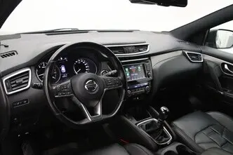 Nissan Qashqai, 1.3, 117 kW, petrol, manual, front-wheel drive