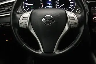 Nissan Qashqai, 1.6, 96 kW, diesel, automatic, front-wheel drive