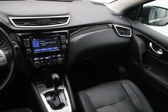 Nissan Qashqai, 1.6, 96 kW, diesel, automatic, front-wheel drive