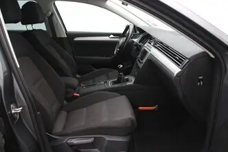 Volkswagen Passat, 1.4, 110 kW, petrol, manual, front-wheel drive