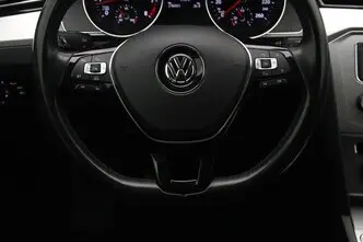 Volkswagen Passat, 1.4, 110 kW, petrol, manual, front-wheel drive