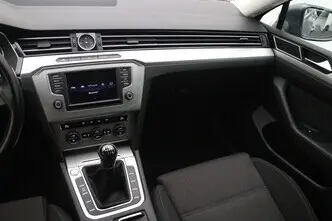 Volkswagen Passat, 1.4, 110 kW, petrol, manual, front-wheel drive