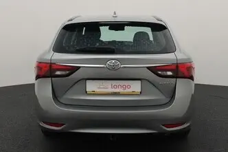 Toyota Avensis, 1.8, 108 kW, petrol, manual, front-wheel drive