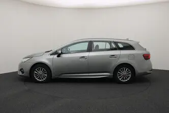 Toyota Avensis, 1.8, 108 kW, petrol, manual, front-wheel drive