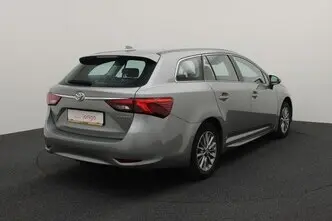 Toyota Avensis, 1.8, 108 kW, petrol, manual, front-wheel drive