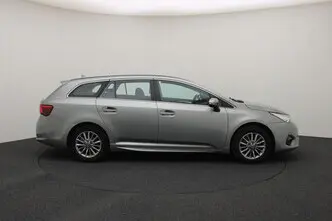 Toyota Avensis, 1.8, 108 kW, petrol, manual, front-wheel drive