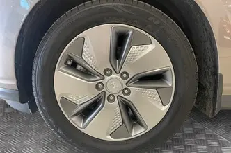 Hyundai Kona, electric, automatic, front-wheel drive