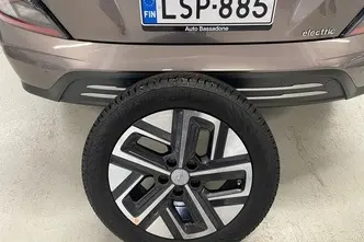 Hyundai Kona, electric, automatic, front-wheel drive