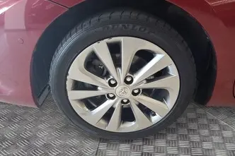 Toyota Auris, 1.8, 73 kW, hübriid, automaat, esivedu