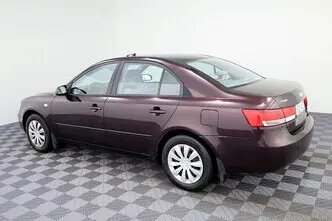 Hyundai Sonata, 2.4, 119 kW, petrol, manual, front-wheel drive