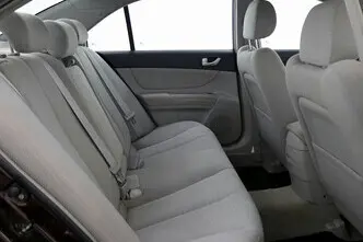 Hyundai Sonata, 2.4, 119 kW, petrol, manual, front-wheel drive